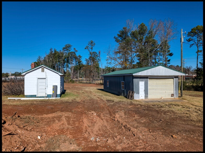 101 S Cove Rd, Seneca, SC for sale - Building Photo - Image 2 of 16