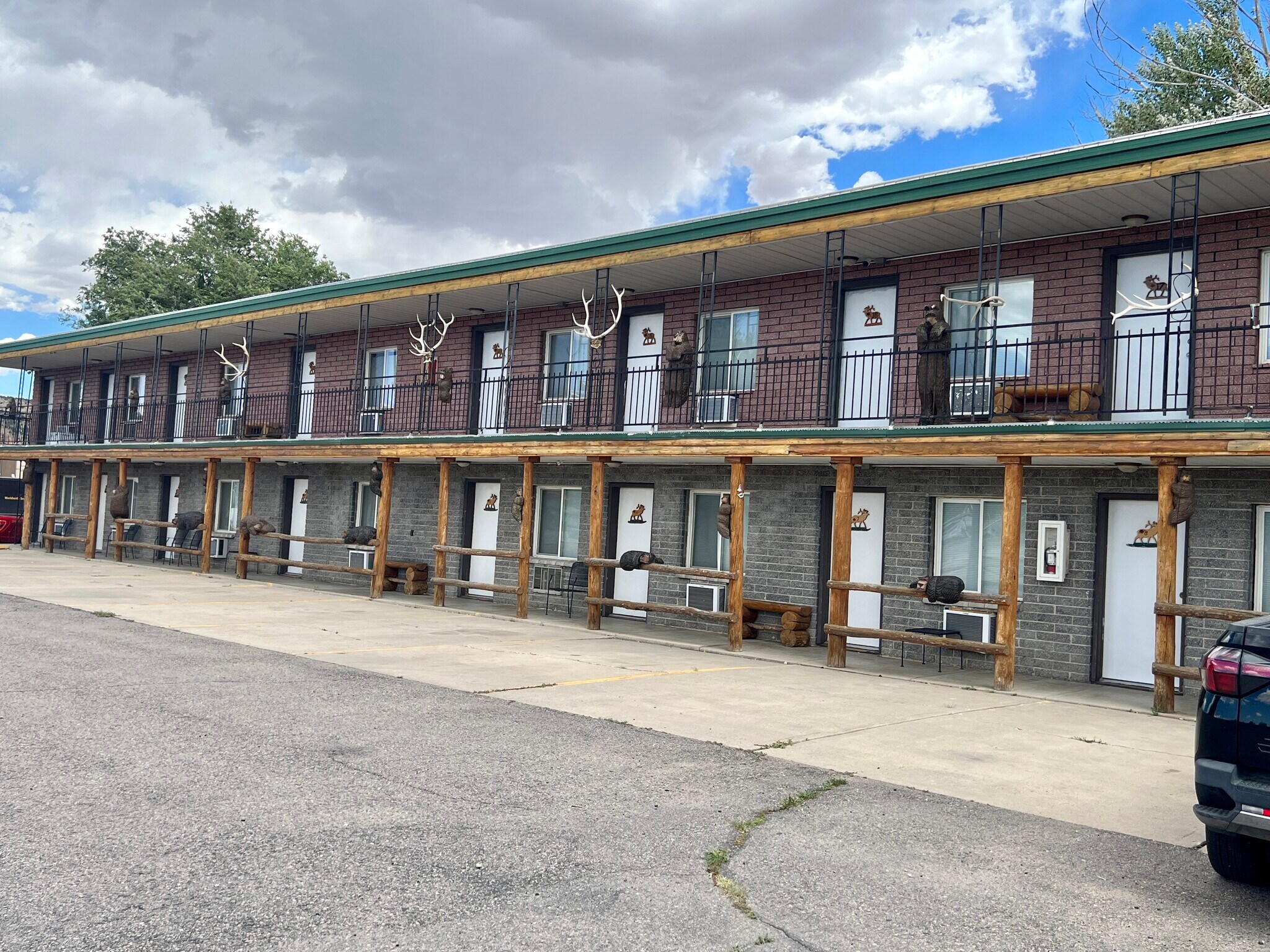 501 S 6th St, Thermopolis, WY for sale Building Photo- Image 1 of 40