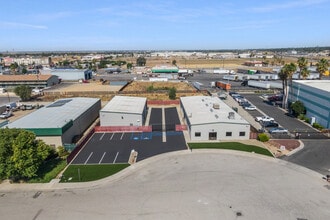 138 Coremark Ct, Bakersfield, CA - AERIAL map view - Image1