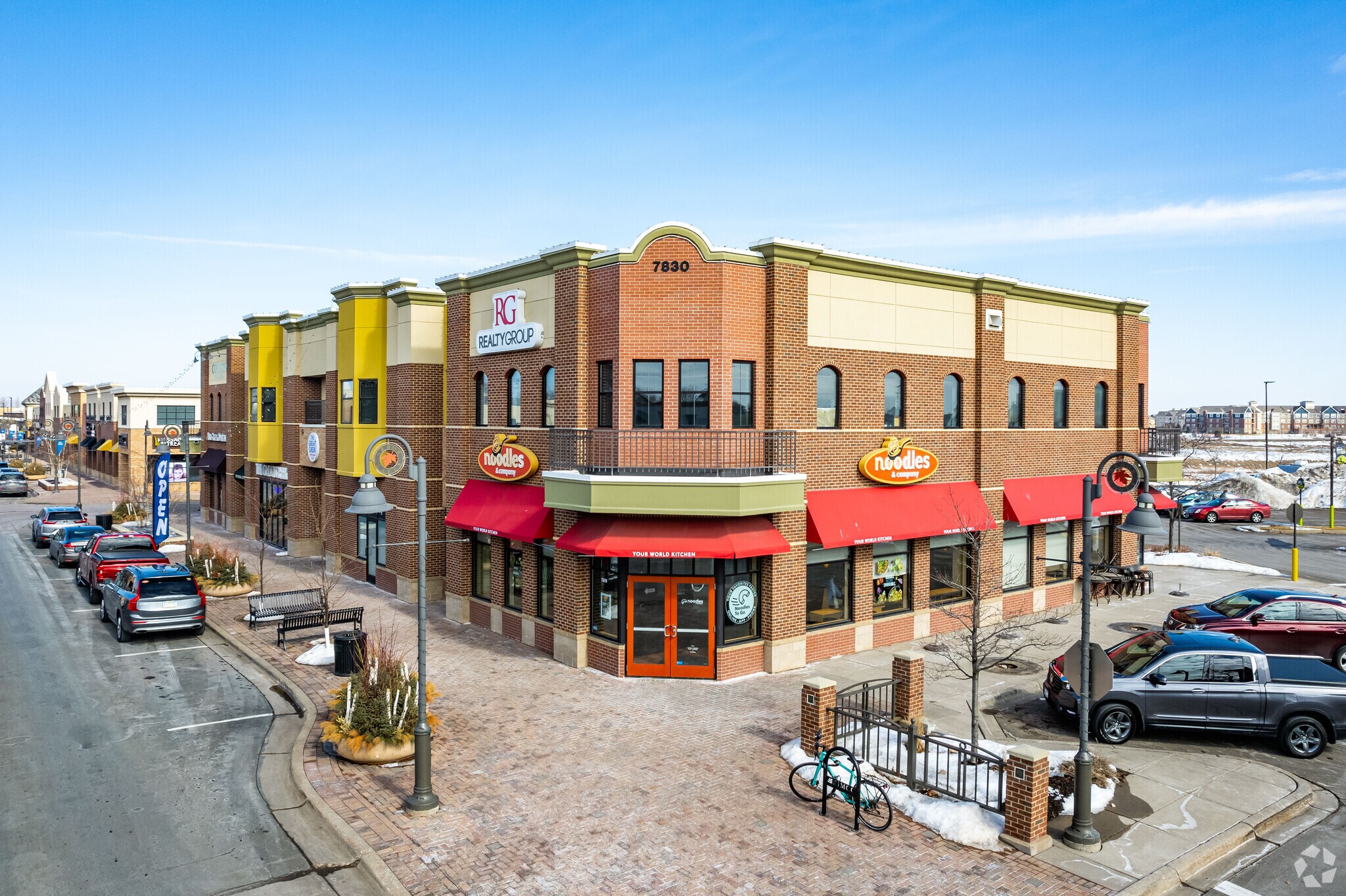 7830 Main St N, Maple Grove, MN for lease Building Photo- Image 1 of 12