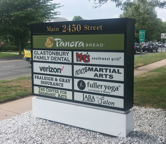 2450 Main St, Glastonbury, CT à louer - Photo du bâtiment - Image 3 de 5