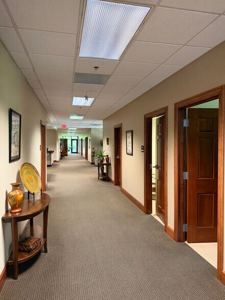 4757 Oneal Ln, Baton Rouge, LA for sale - Building Photo - Image 3 of 10