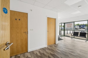 Bicester Rd, Westcott for lease Interior Photo- Image 2 of 5