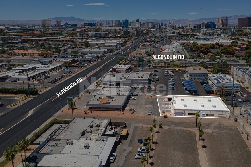 1670 E Flamingo Rd, Las Vegas, NV à louer - Aérien - Image 2 de 7