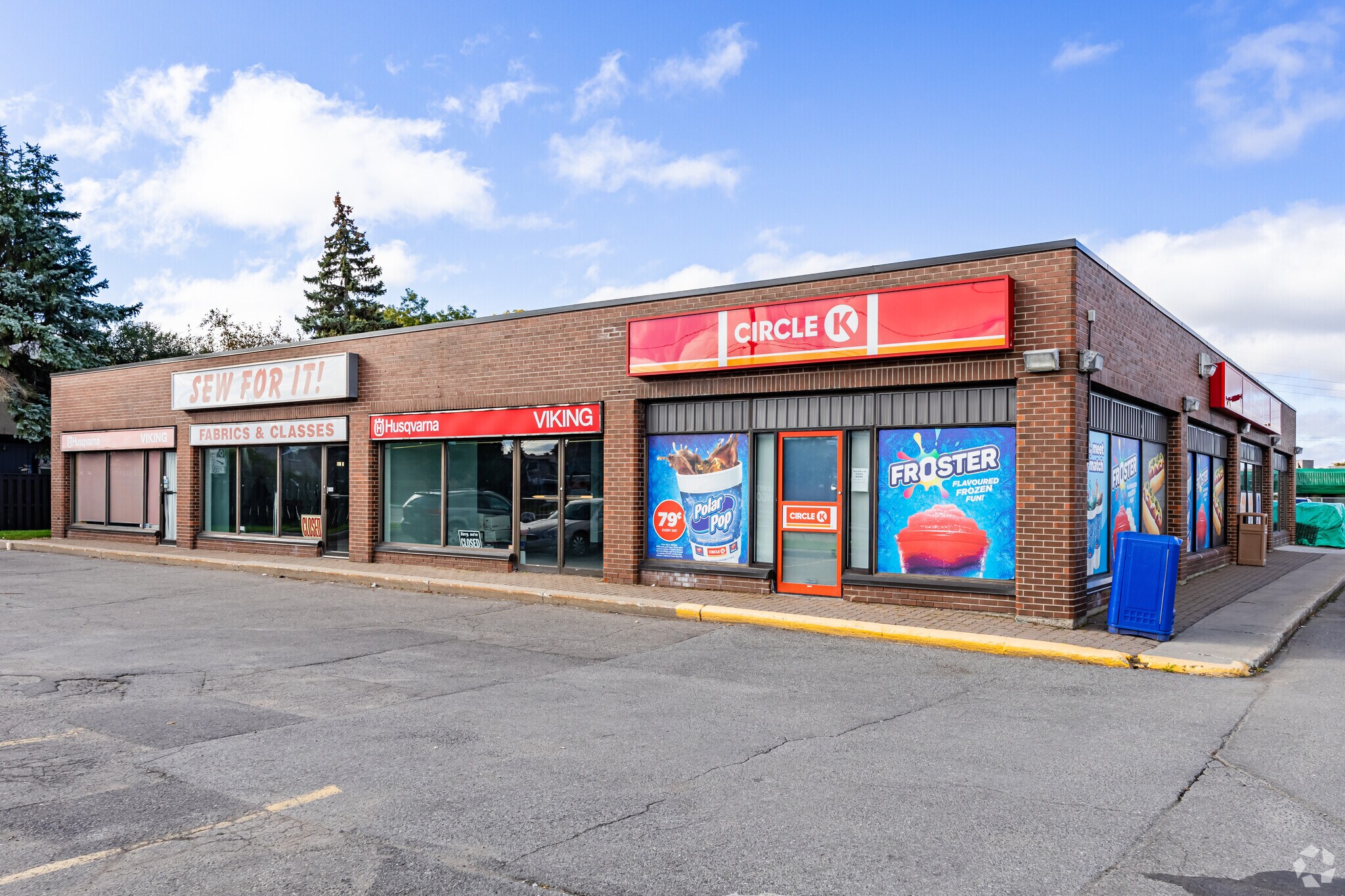 418 Moodie Dr, Ottawa, ON à vendre Photo du bâtiment- Image 1 de 1