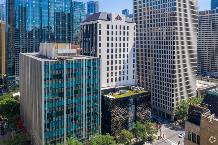 142 E Ontario St, Chicago, IL à louer - Photo du bâtiment - Image 2 de 11