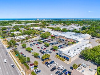 Plus de détails pour 13801-13847 Walsingham Rd, Largo, FL - Commerce de détail à louer