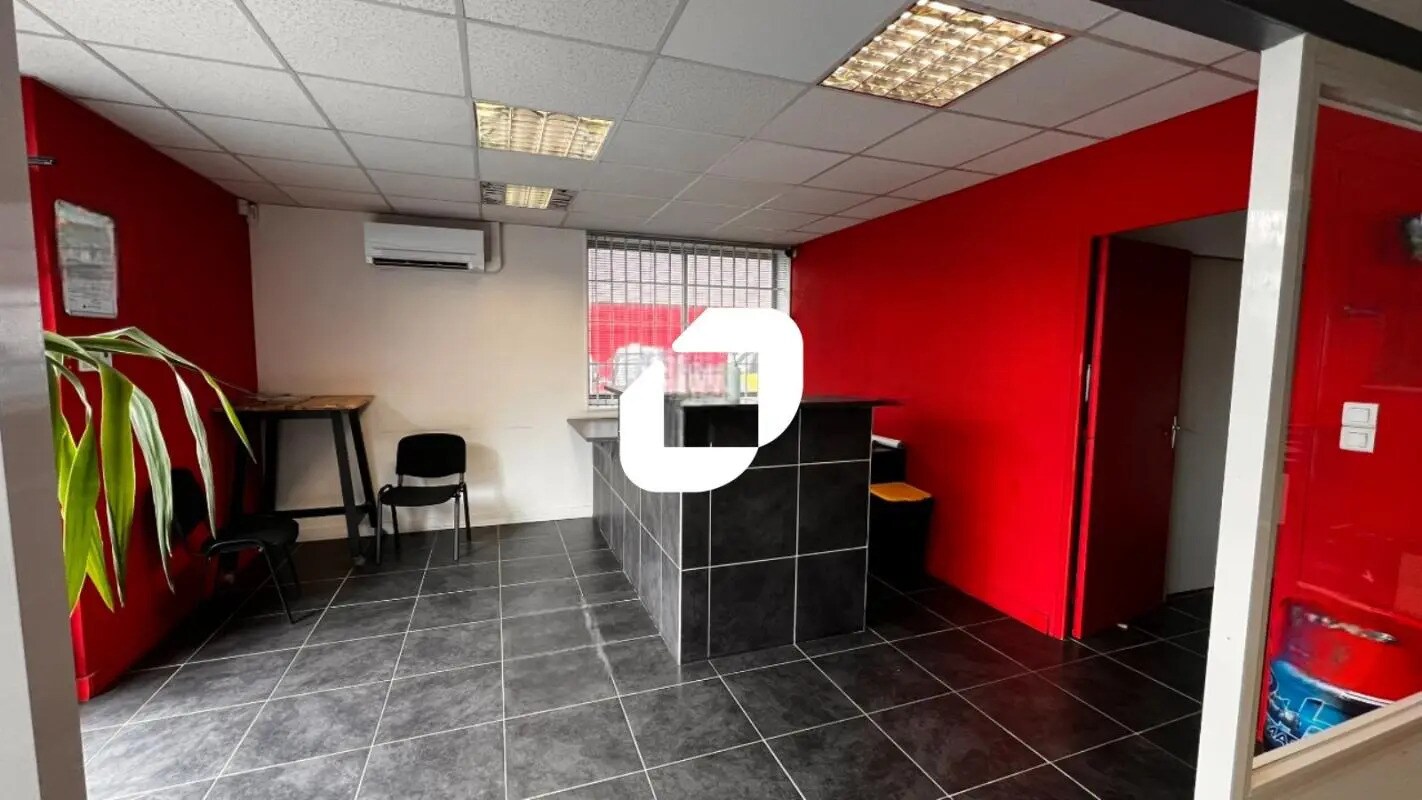 Flex dans Carquefou à louer Photo du bâtiment- Image 1 de 10