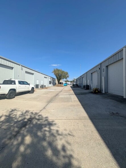 1721 Independence Blvd, Sarasota, FL for lease - Building Photo - Image 2 of 2