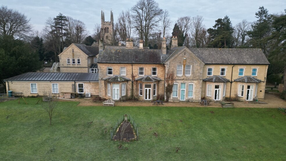 Church St, Stamford à vendre - Photo du bâtiment - Image 1 de 17
