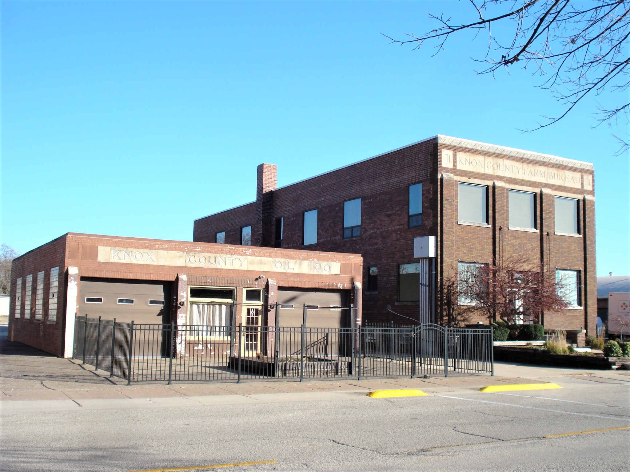 95-107 N Seminary St, Galesburg, IL for sale Primary Photo- Image 1 of 1