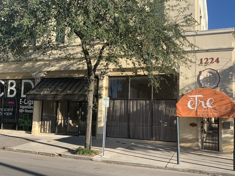 1224 St Charles Ave, New Orleans, LA for lease - Building Photo - Image 2 of 8