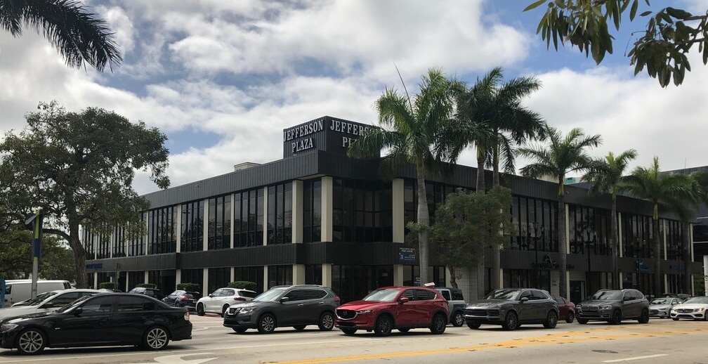 300 Arthur Godfrey Rd, Miami Beach, FL for lease Primary Photo- Image 1 of 2