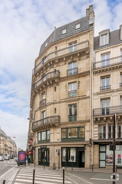 23 Rue Chauchat, Paris à louer - Photo du bâtiment - Image 3 de 3