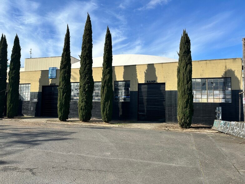 2336 N Randolph Ave, Portland, OR à louer - Photo du bâtiment - Image 3 de 27