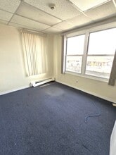 212 W Park Ave, Long Beach, NY for lease Interior Photo- Image 1 of 12