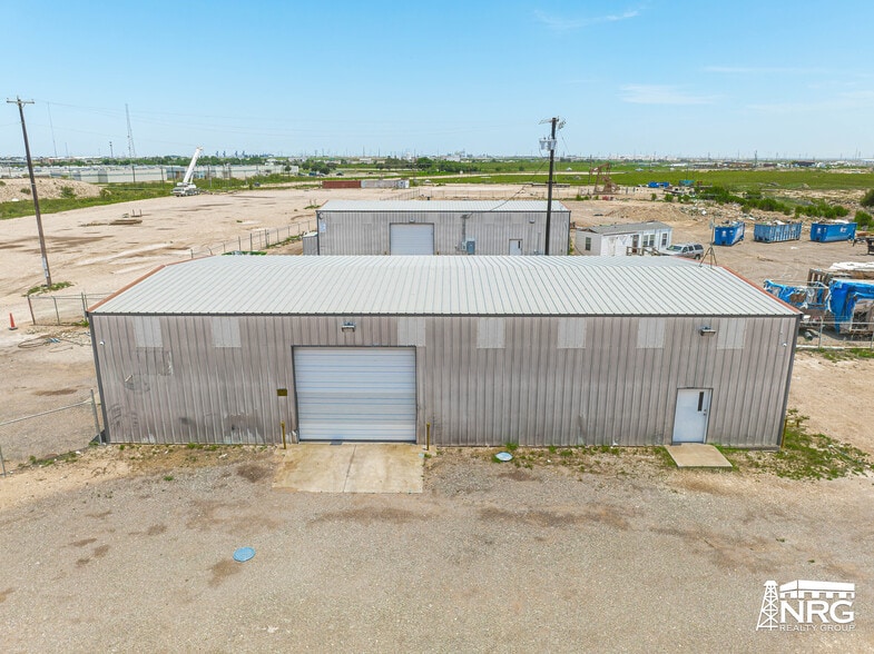 2011 S Crane Ave, Odessa, TX for lease - Building Photo - Image 2 of 9