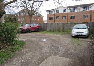 295 Fleet Rd, Fleet for lease Building Photo- Image 2 of 2