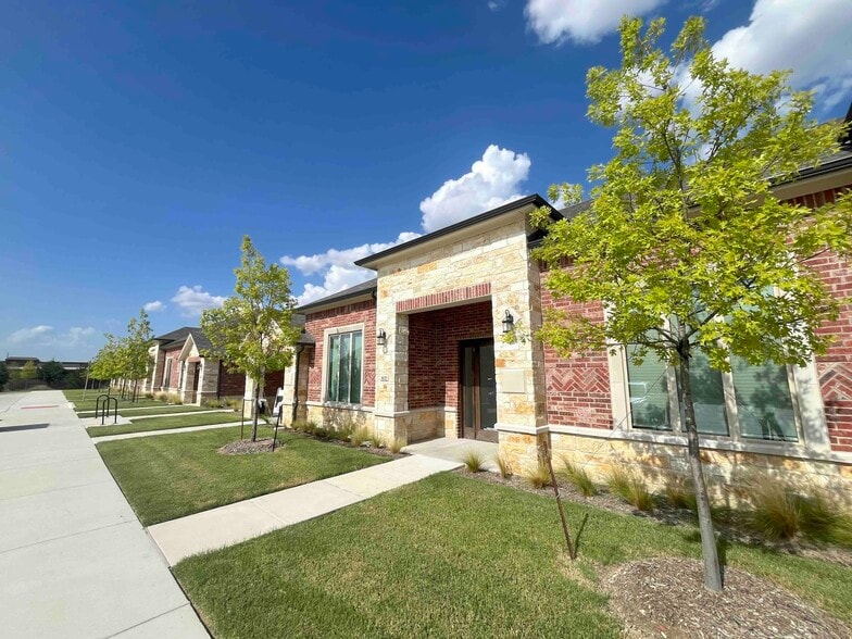 400 Stonebrook Pky, Frisco, TX for lease - Building Photo - Image 3 of 6