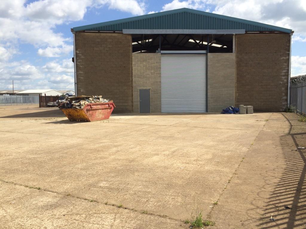 Vicarage Ln, Rochester à louer Photo du bâtiment- Image 1 de 2