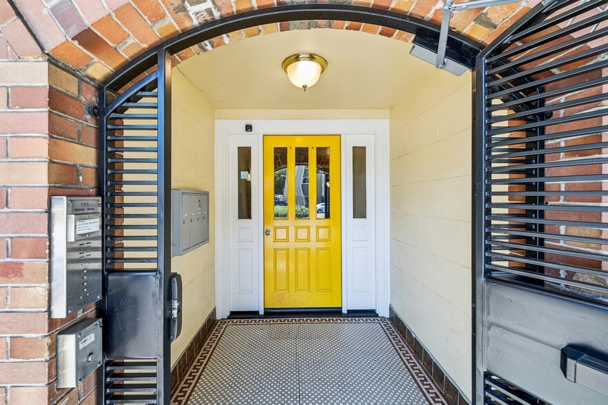 1133 Webster St, San Francisco, CA à vendre - Photo du bâtiment - Image 3 de 14