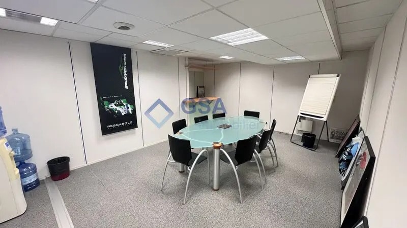 Bureau dans Évry-Courcouronnes à louer - Photo intérieure - Image 2 de 7