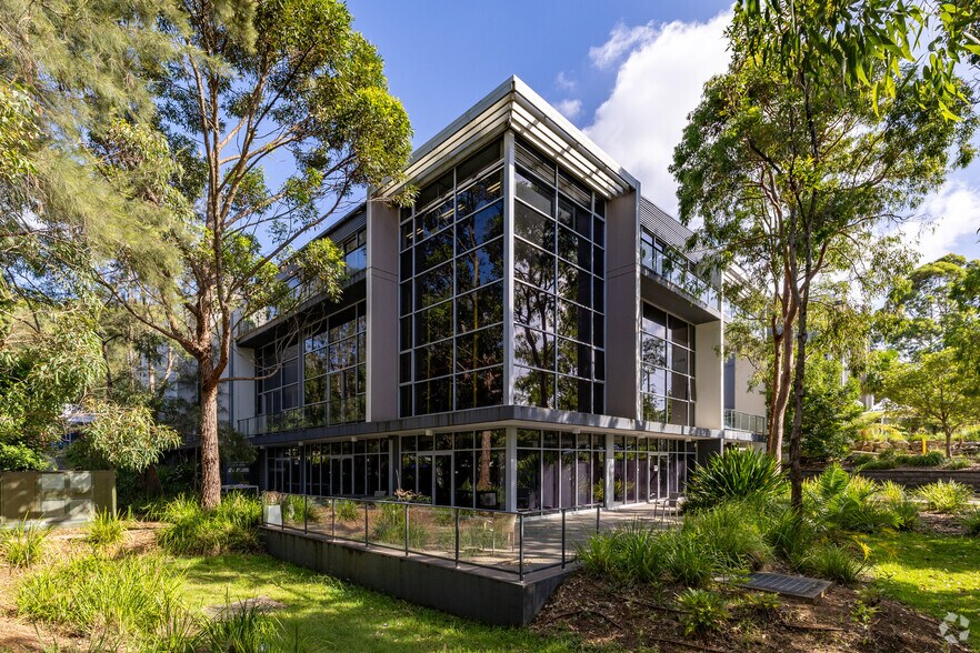 4 Daydream St, Warriewood for sale - Building Photo - Image 2 of 6