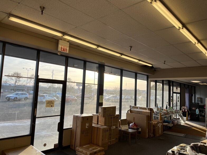 3407 W Court St, Pasco, WA for lease - Interior Photo - Image 3 of 12