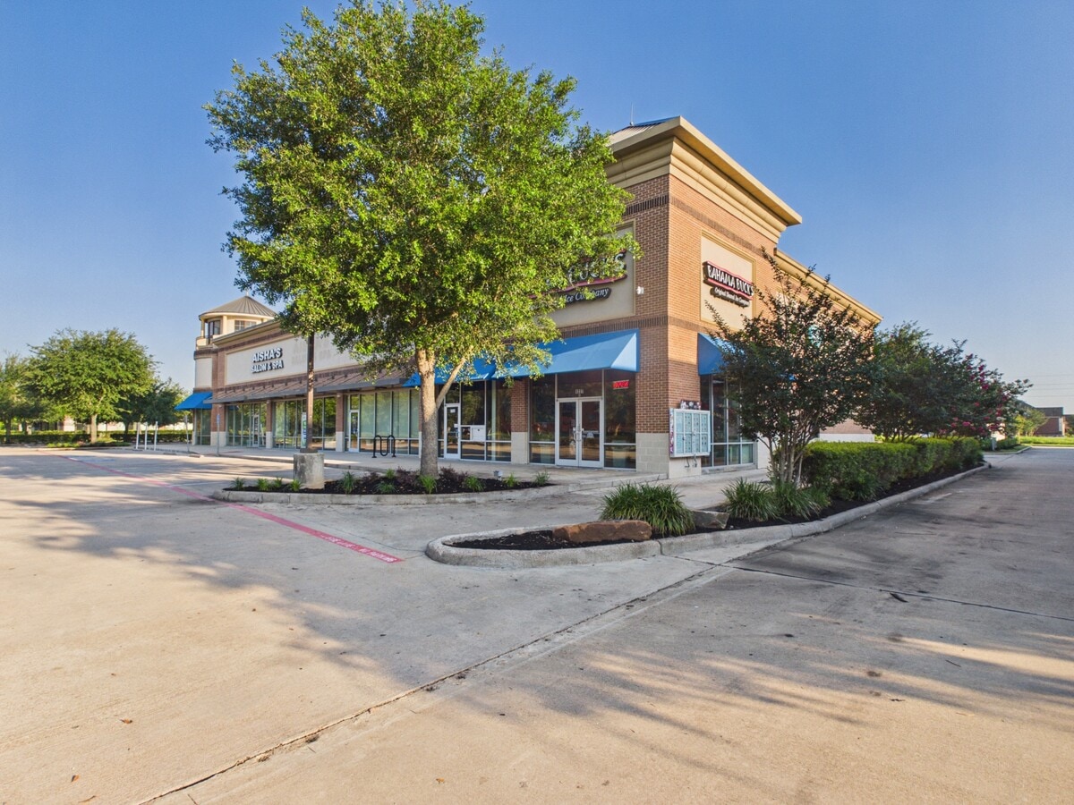 1227 Museum Square Dr, Sugar Land, TX 77479 - Unit F - - Interior Photo - Image 2 of 27