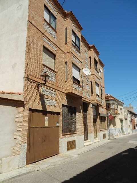 Multifamily in Yepes, Toledo for sale Primary Photo- Image 1 of 2
