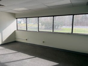 1000 Herrontown Rd, Princeton, NJ for lease Interior Photo- Image 1 of 4