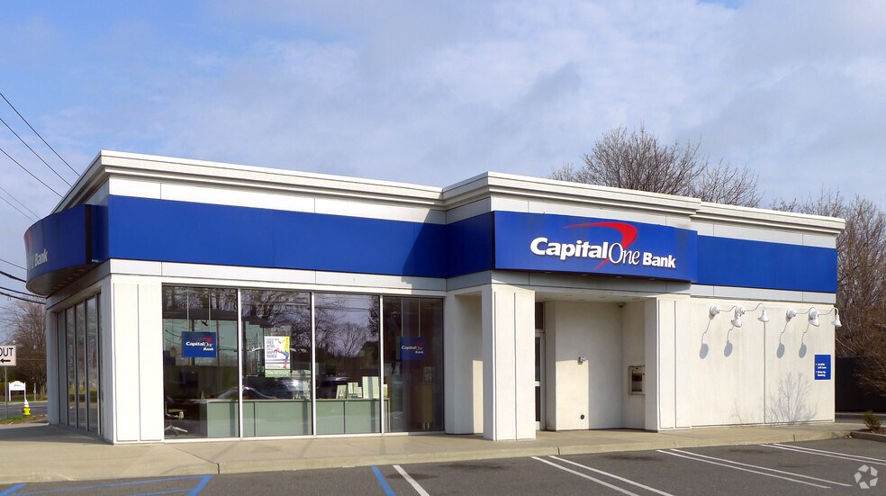 369 Merrick Ave, East Meadow, NY for sale - Building Photo - Image 1 of 2