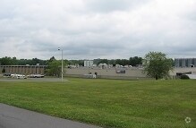 7528 State Fair Blvd, Baldwinsville, NY à vendre - Photo du bâtiment - Image 2 de 7