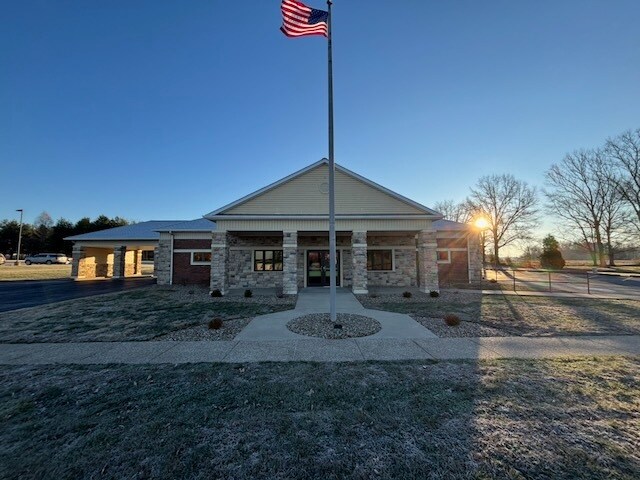 7240 S US 231, Huntingburg, IN for lease Primary Photo- Image 1 of 14