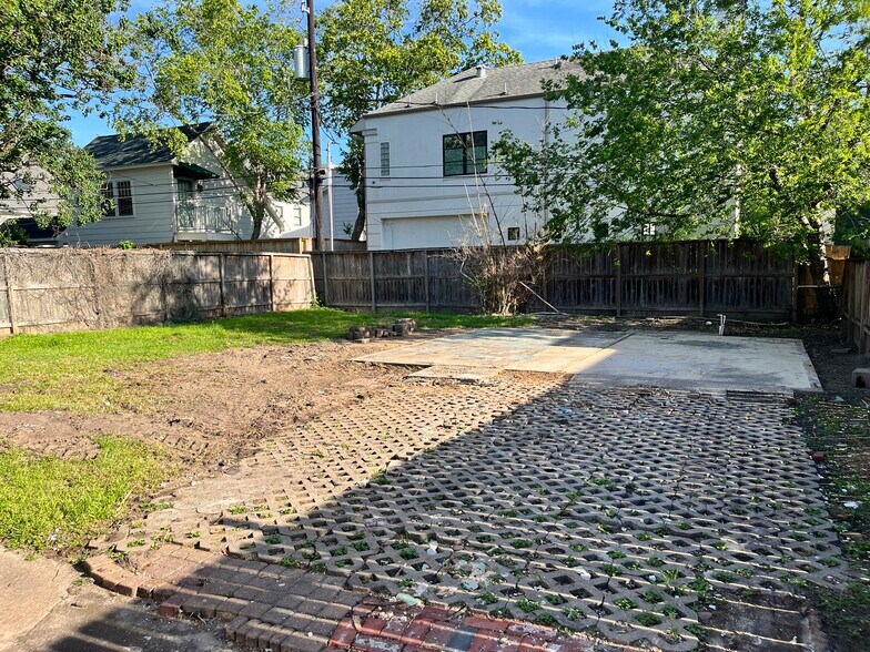 2426 Sunset Blvd, Houston, TX à vendre - Photo du bâtiment - Image 3 de 4