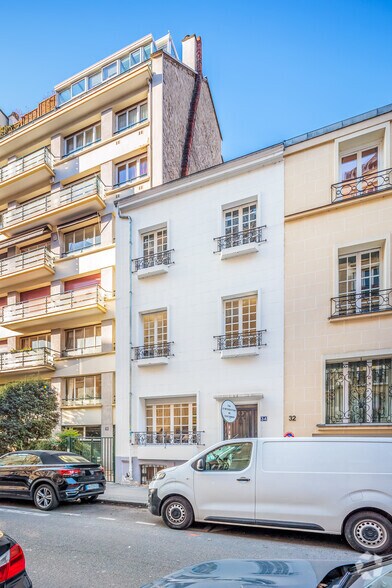 34 Rue Du Général Delestraint, Paris à louer - Photo du bâtiment - Image 2 de 2