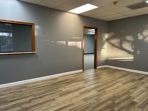 12035 Shiloh Rd, Dallas, TX à louer Photo intérieure- Image 1 de 7