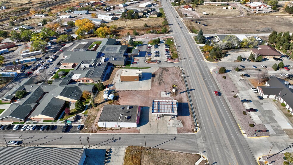 1220 Washington Blvd, Newcastle, WY à vendre - Photo du bâtiment - Image 3 de 22