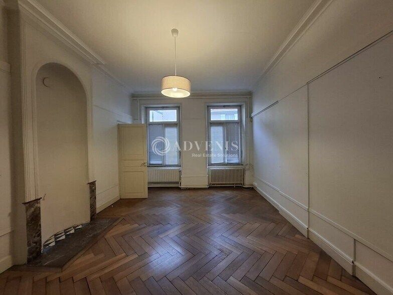 Office in Nancy for lease - Interior Photo - Image 2 of 6