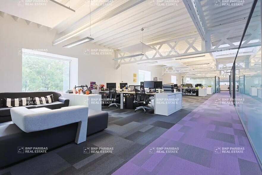 125 Avenue De La République, La Madeleine for lease - Interior Photo - Image 3 of 23