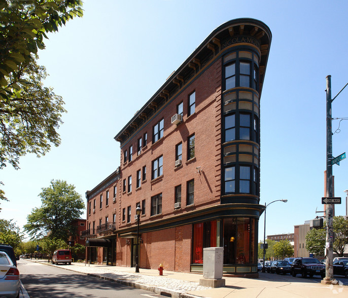 1 Congress St, Hartford, CT à vendre - Photo principale - Image 1 de 1