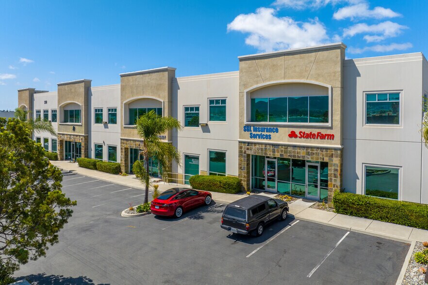 250 S Pacific St, San Marcos, CA à louer - Photo du bâtiment - Image 3 de 46