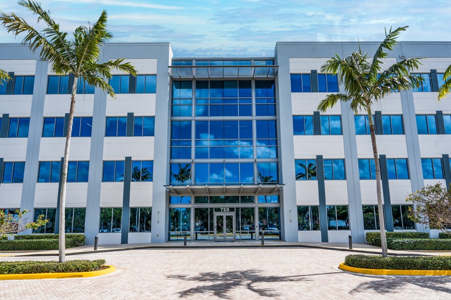 750 Park of Commerce Blvd, Boca Raton, FL for lease - Building Photo - Image 1 of 18