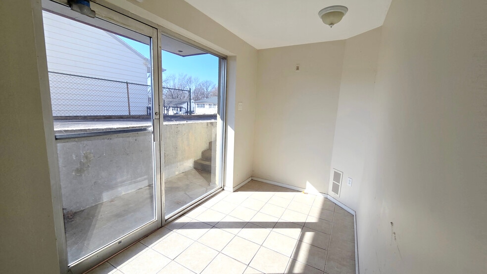 4808 Forman Rd, Affton, MO for lease - Building Photo - Image 3 of 7