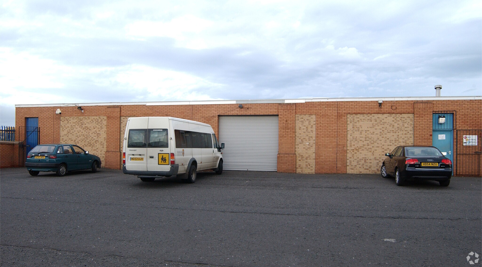 1-13 Lister Rd, Peterlee for lease Primary Photo- Image 1 of 2
