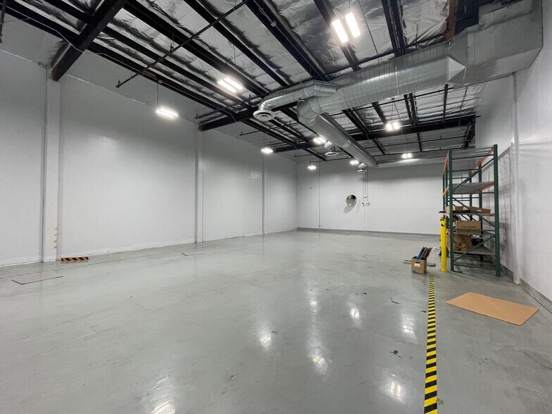 3144 W Adams St, Santa Ana, CA à louer - Photo intérieure - Image 3 de 13