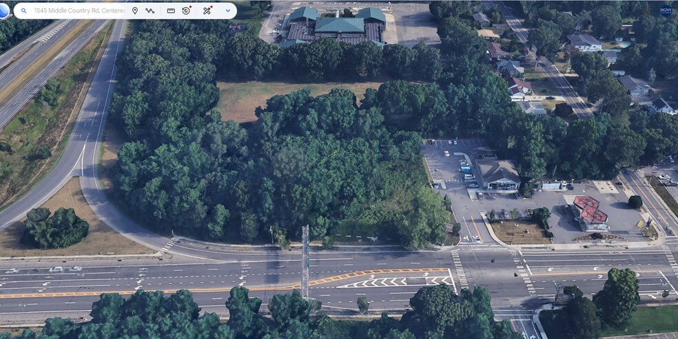 1545 Middle Country Rd, Centereach, NY à vendre - Photo du bâtiment - Image 3 de 9