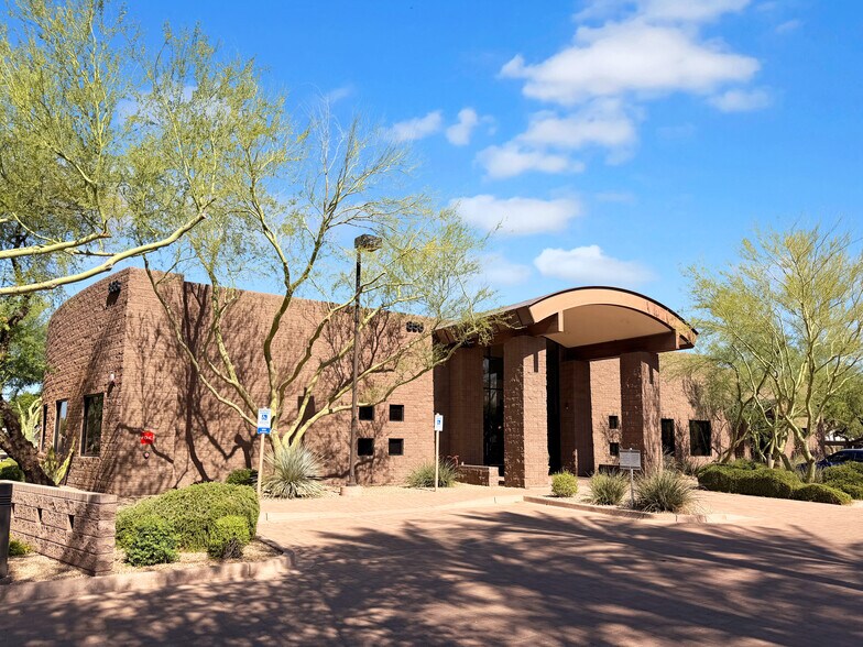 858 W Elliot Rd, Tempe, AZ for lease - Building Photo - Image 2 of 12