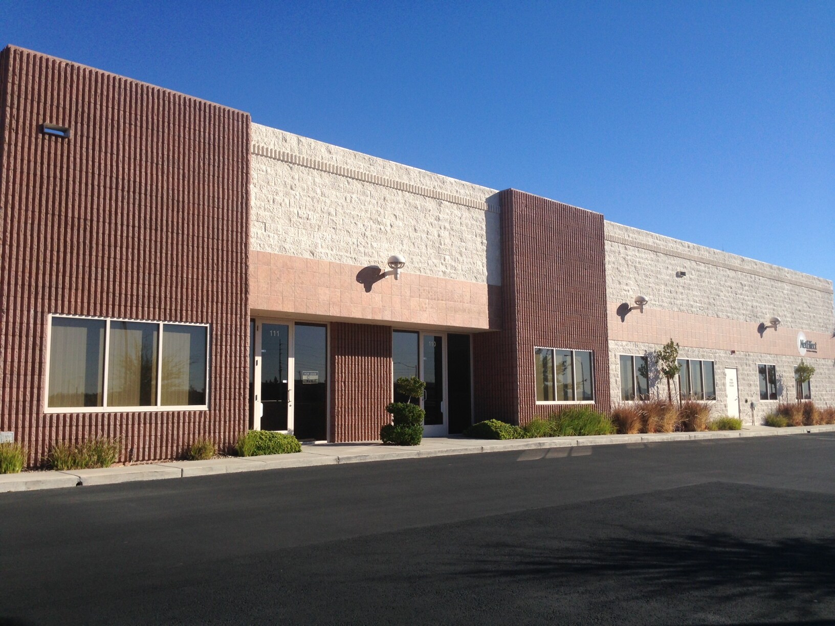 5575 S Durango Dr, Las Vegas, NV à vendre Photo du bâtiment- Image 1 de 1