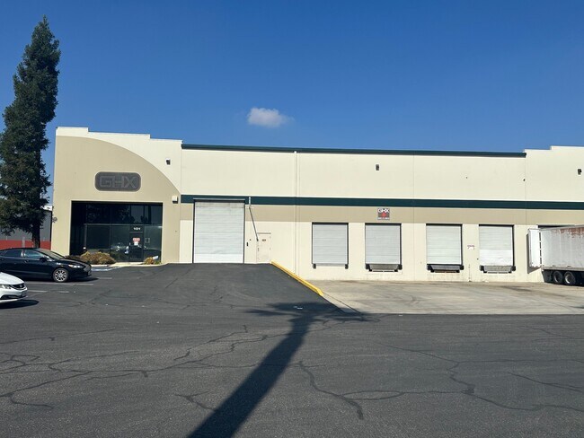 More details for 5555 E Lamona Ave, Fresno, CA - Industrial for Lease
